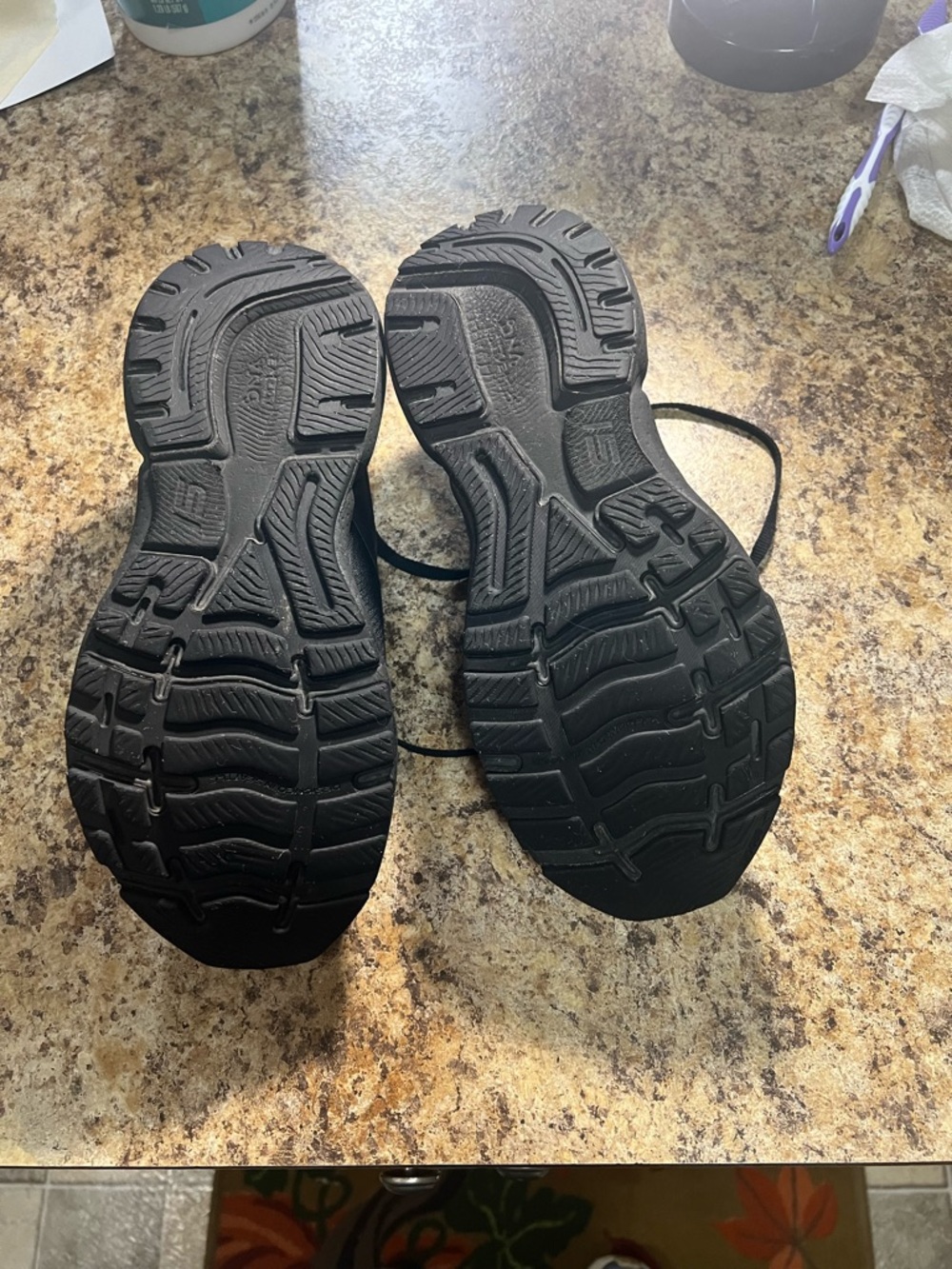 Brooks Ghost 15 Men’s Black Athletic Running Shoes - Picture 6 of 11